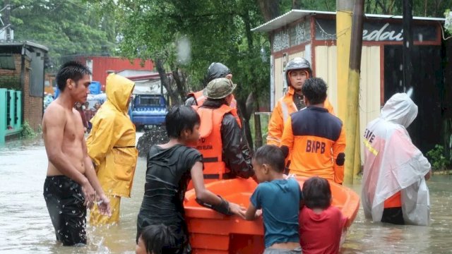 Gubernur Sulsel Instruksikan BPBD Turun Evakusi Warga Terdampak Banjir