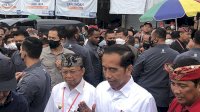 Jokowi Blusukan di Pasar Baturiti