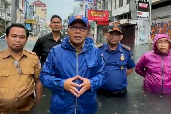 Kota Makassar Dikepung Banjir, Danny Pomanto Kerahkan Puluhan Ribu Jajaran Pemkot dan Ribuan RT/RW Standby Siaga Banjir