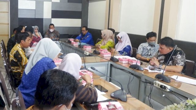 Bapenda Makassar Bersama Perwakilan SKPD Rapat Rekonsiliasi Penerimaan PAD