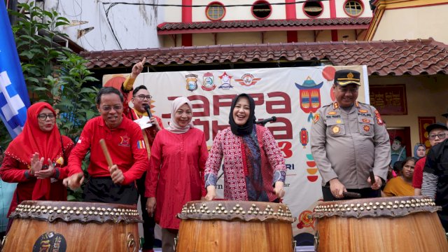 Wawali Fatmawati Rusdi Lepas Peserta Karnaval Budaya Cap Go Meh 2023: Bukti Kebersamaan Multietnis di Makassar