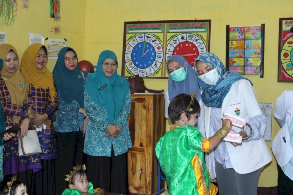 TP PKK Gelar Baksos Pemeriksaan Gigi, Mulut dan Skrining Bayi Bibir Sumbing