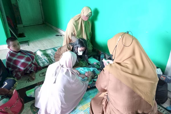 66 Warga Terima Yankes, Danny Pomanto Tegaskan Lurah-Camat Monitoring Kesehatan Masyarakat