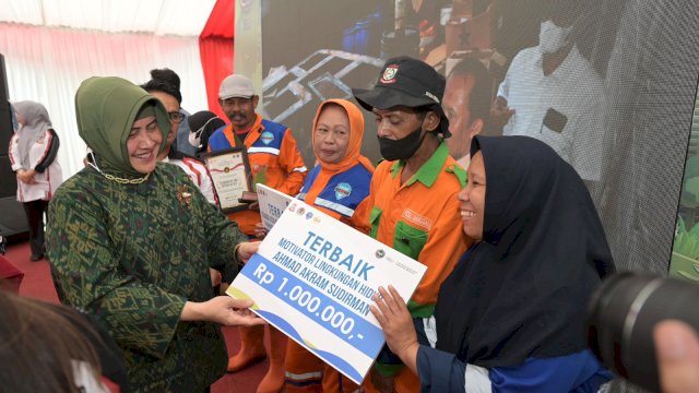 Indira Yusuf Ismail Apresiasi Petugas Kebersihan di Peringatan HPSN 2023