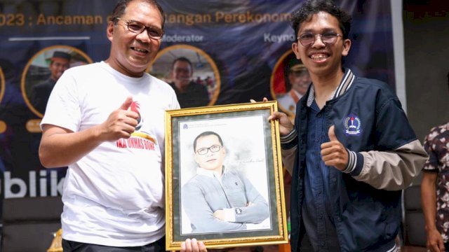 Danny Pomanto Berbagi Strategi Hadapi Resesi Ekonomi 2023 Bersama KEPMI Bone