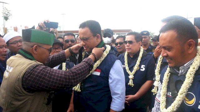 Parade Kebudayaan dan Pengawahan Sambut Kedatangan Anies di Kalsel