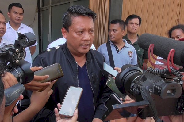 Krishna Murti : Dosen UII Pesan Tiket ke Boston sejak di Jakarta