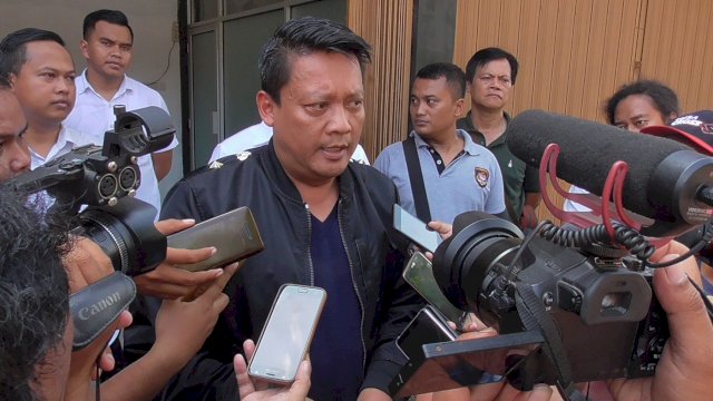 Krishna Murti : Dosen UII Pesan Tiket ke Boston sejak di Jakarta