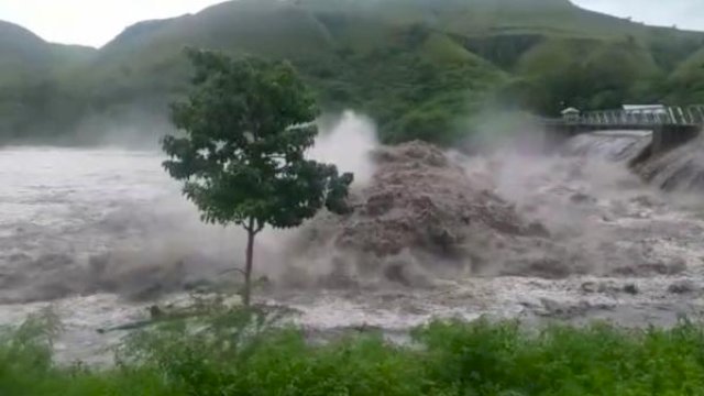 Bendungan Oesao Kupang NTT Jebol, Ratusan Warga Terendam Banjir