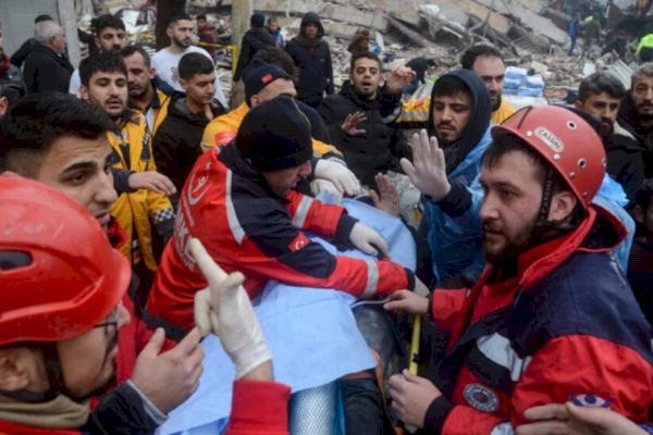 Erdogan Umumkan Keadaan Darurat Akibat Gempa Turki, Korban Tewas 3.549 Orang