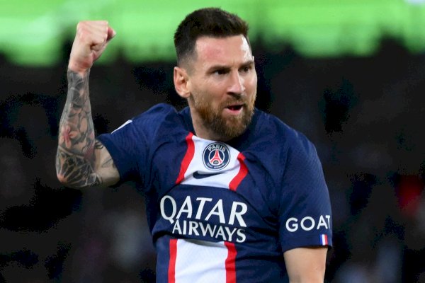 Top! Lionel Messi Cetak Gol ke-700 di Level Klub, Ancam Rekor Ronaldo