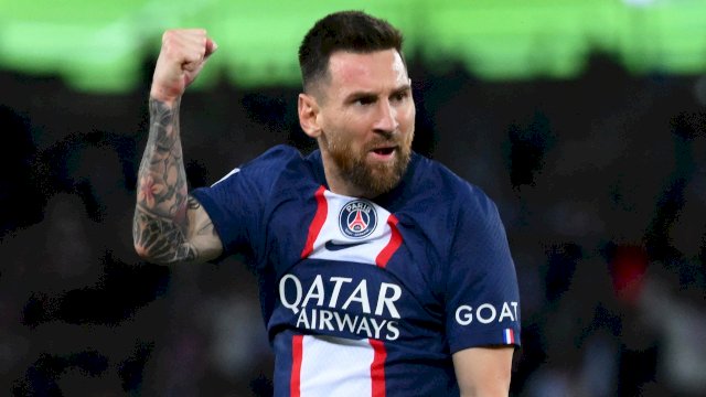 Top! Lionel Messi Cetak Gol ke-700 di Level Klub, Ancam Rekor Ronaldo