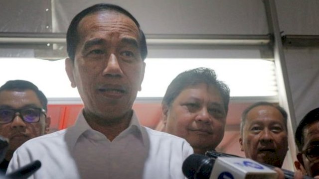 Jokowi Tinjau Pasar Wonokromo di Surabaya, Sidak Harga Beras