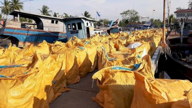 Dirjen Bea Cukai Ungkap Pintu Masuk Pakaian Impor Bekas