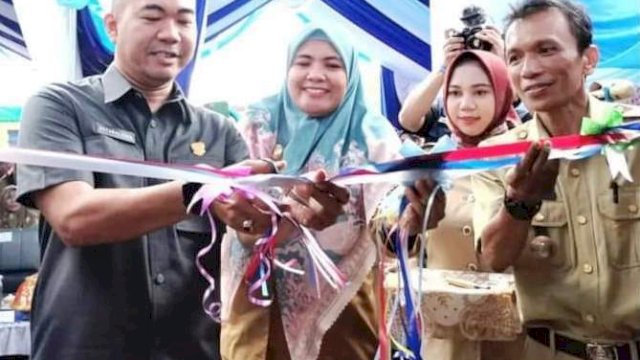 Wabup Maros Suhartina Bohari Resmikan Penggunaan Gedung Kantor Kelurahan Hasanuddin