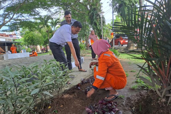 Pemerintah Kecamatan Tallo Fokus Pembenahan Taman Kota, Harap Masyarakat Bisa Rasakan Manfaatnya