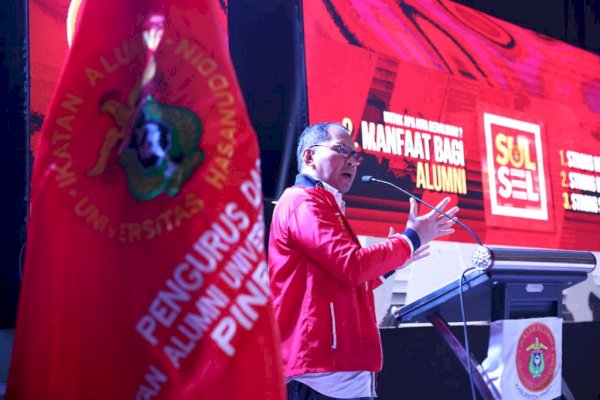 Lantik Pengurus IKA Unhas Pinrang 2022-2026, Danny Pomanto: Bangun Sinergitas