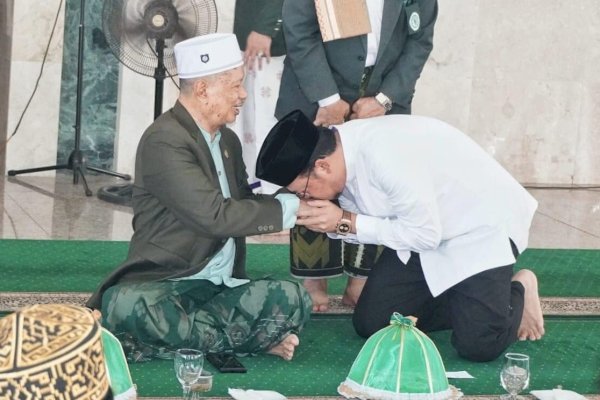 Muzayyin Arif Ajak Ummat Muslim Optimalkan Ibadah-Kepedulian Terhadap Sesama