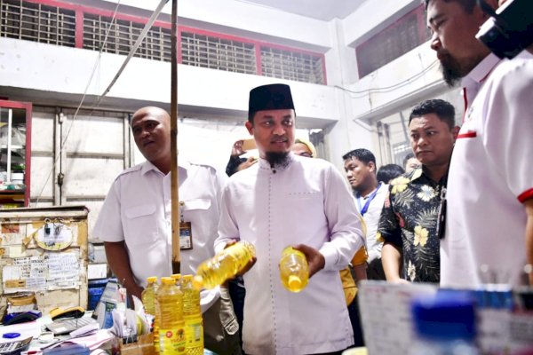 Pantau Stok Bahan Pokok di Pasar Tradisional, Gubernur Sudirman: Harga Relatif Terkendali