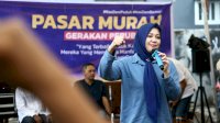 Ngabuburit, Fatmawati Rusdi Bareng NasDem Makassar Bagi 1.000 Bingkisan Sembako di Dua Kecamatan