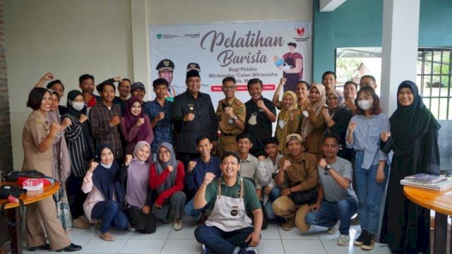 Pelatihan Barista se-Kabupaten Maros Meracik Kopi Mallawa