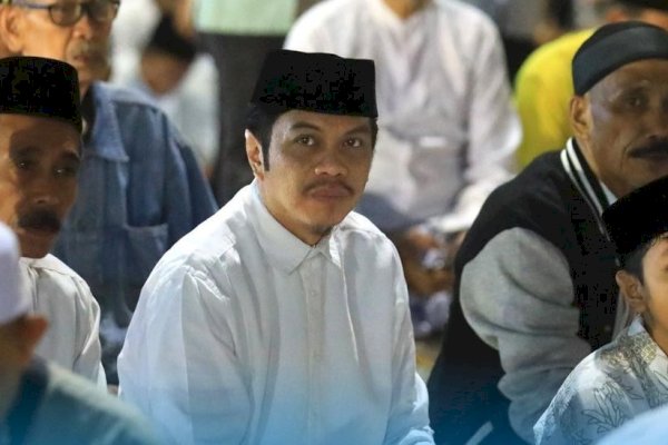 Firman Pagarra Beserta Jajaran Bapenda Hadiri Gerakan Makassar Sholat Subuh Berjamaah