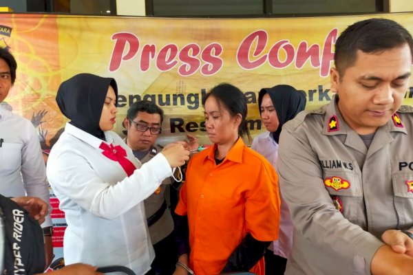 Keji, Ibu Tiri Bunuh Anaknya hanya Karena Cemburu, Jasad Ditemukan Tanpa Kepala di Kolong Rumah Tetangga