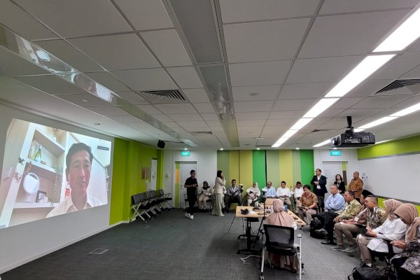 Danny Pomanto Paparkan Makassar Recover di Hadapan Menkes Singapura