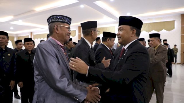 Lantik 60 Pejabat, Ilham Azikin: Jaga Tatanan Komunikasi Organisas!