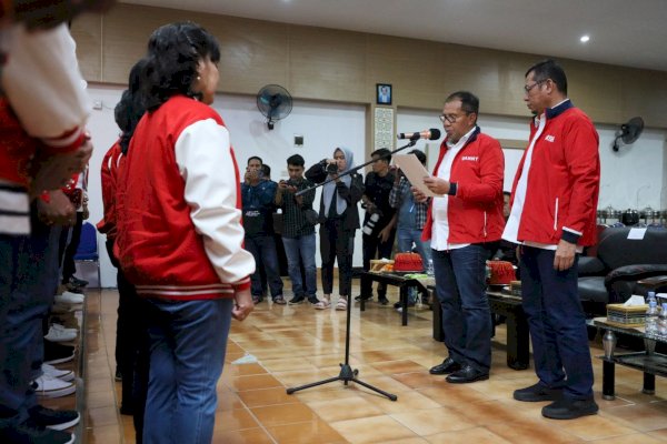 Danny Pomanto Kukuhkan Zadrak Tombeg Jadi Ketua IKA Unhas Toraja