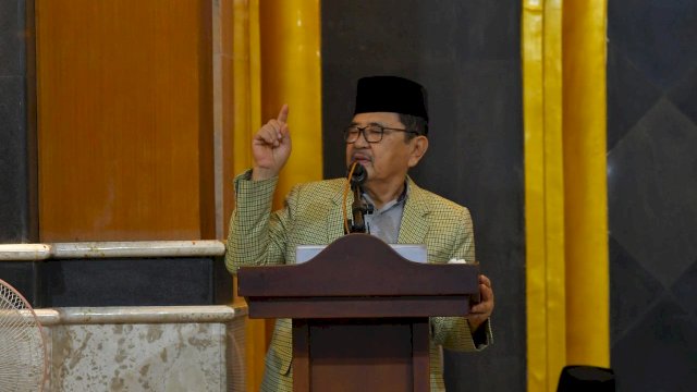 Tarawih Pertama Ramadhan, Walikota Palopo Ajak Masyarakat Bersyukur