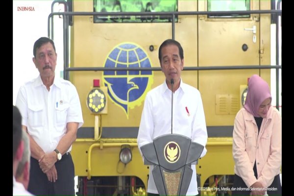 Jokowi Resmikan Jalur Kereta Api Makassar-Parepare
