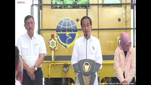 Jokowi Resmikan Jalur Kereta Api Makassar-Parepare