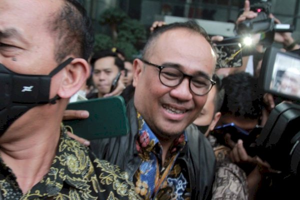 Geledah Rumah Rafael Alun, KPK Temukan Uang dan Puluhan Tas Mewah