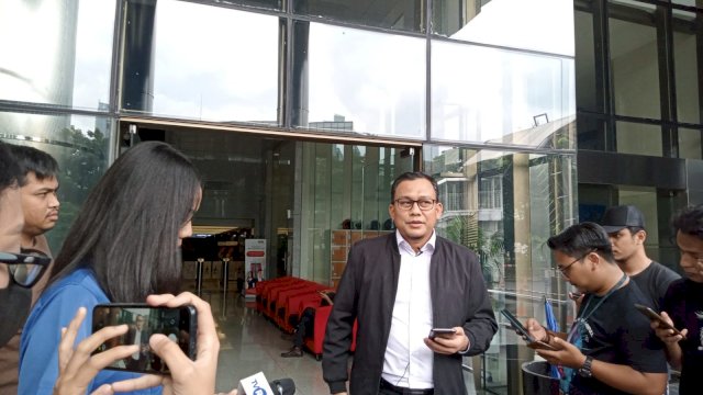 Tiba di KPK, 4 Orang yang Kena OTT di Semarang Jalani Pemeriksaan