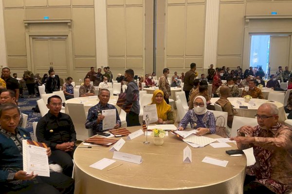 Disaksikan Dirjen Tata Ruang, Bupati Luwu Basmin Mattayang Tanda Tangani Pakta Integritas Dukungan Penyusunan RDTR