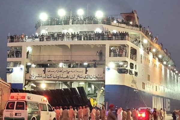 Kemenlu Sebut 897 WNI Dievakuasi ke Port Sudan, 557 di Antaranya Dilayarkan ke Jeddah