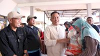 Harap Pangan Masyarakat Terpenuhi, Bupati Bantaeng Salurkan di Tiga Desa