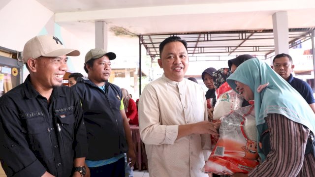 Harap Pangan Masyarakat Terpenuhi, Bupati Bantaeng Salurkan di Tiga Desa
