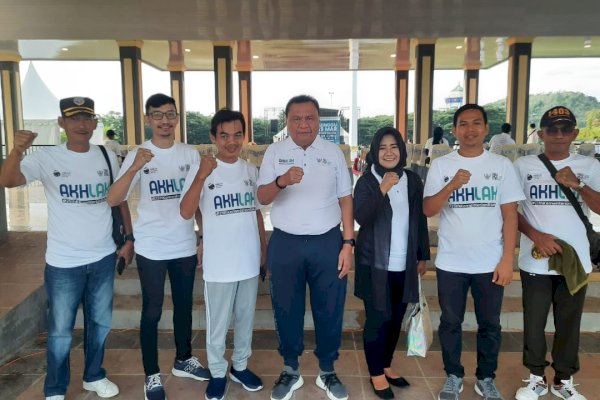 Ribuan Warga Luwu Ramaikan Jalan Sehat Estafet Obor BUMN