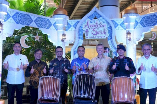 Wakili Wali Kota Makassar, Arlin Ariesta Beri Sambutan pada Kegiatan Arabian Souk Kalla Toyota