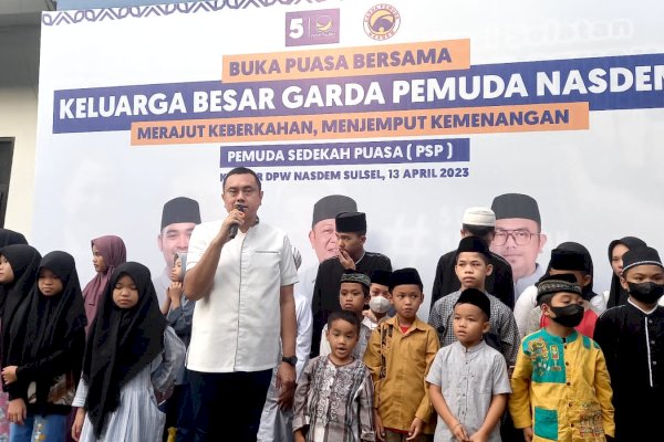 Keluarga Garda NasDem Sulsel Berbagi Takjil dan Buka Puasa Bersama Anak Panti