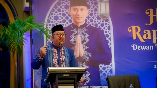 Ni’matullah: Ganti Penguasa dengan Cara-cara Konstitusional