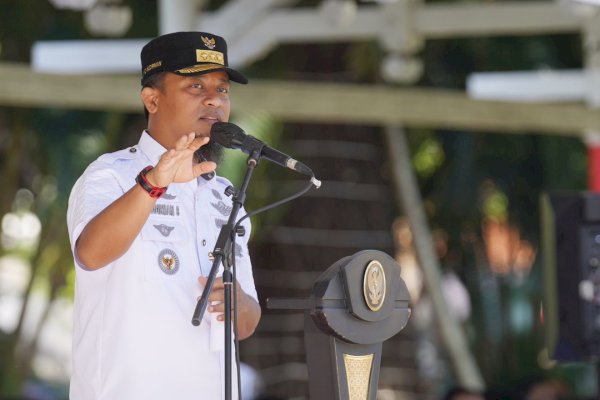 Gubernur Andi Sudirman Pimpin Apel Akbar Pasca Lebaran Idul Fitri di Rumah Jabatan