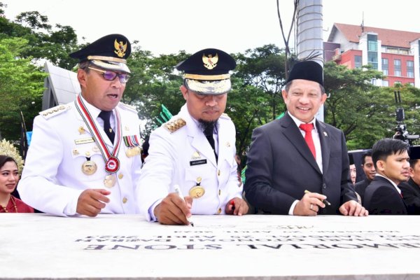 Gubernur Andi Sudirman: Bangkitkan Inovasi, Tingkatkan Kualitas Pelayanan Masyarakat