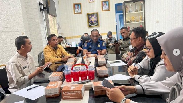 Damkar Makassar Terima Kunjungan Anggota DPRD Wajo