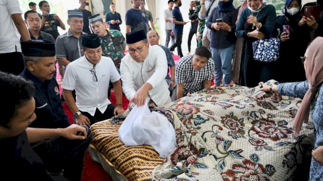 Melayat ke Rumah Duka, Danny Pomanto Sebut Rapsel Ali Sosok Sahabat yang Baik