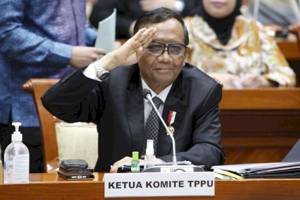 Mahfud MD Diminta Lobi Jokowi Buat Perppu Perampasan Aset