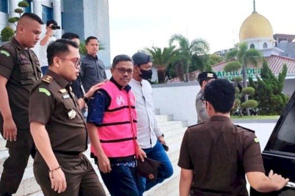 Kejati Sulsel Tetapkan Eks Kepala BPKD Takalar Tersangka Dugaan Korupsi Tambang Pasir Laut