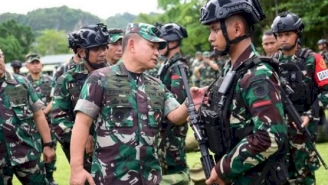 KSAD Dudung Ingatkan Prajurit yang Dikirim ke Papua Tak Langgar Aturan